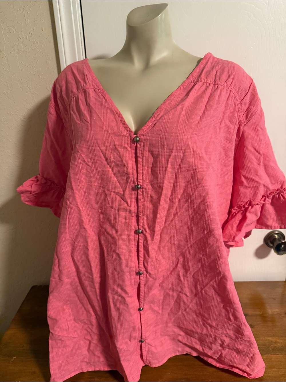 Terra & Sky Women Pink Button-Front V-Neck Tunic with Ruffle Short Sleeves
